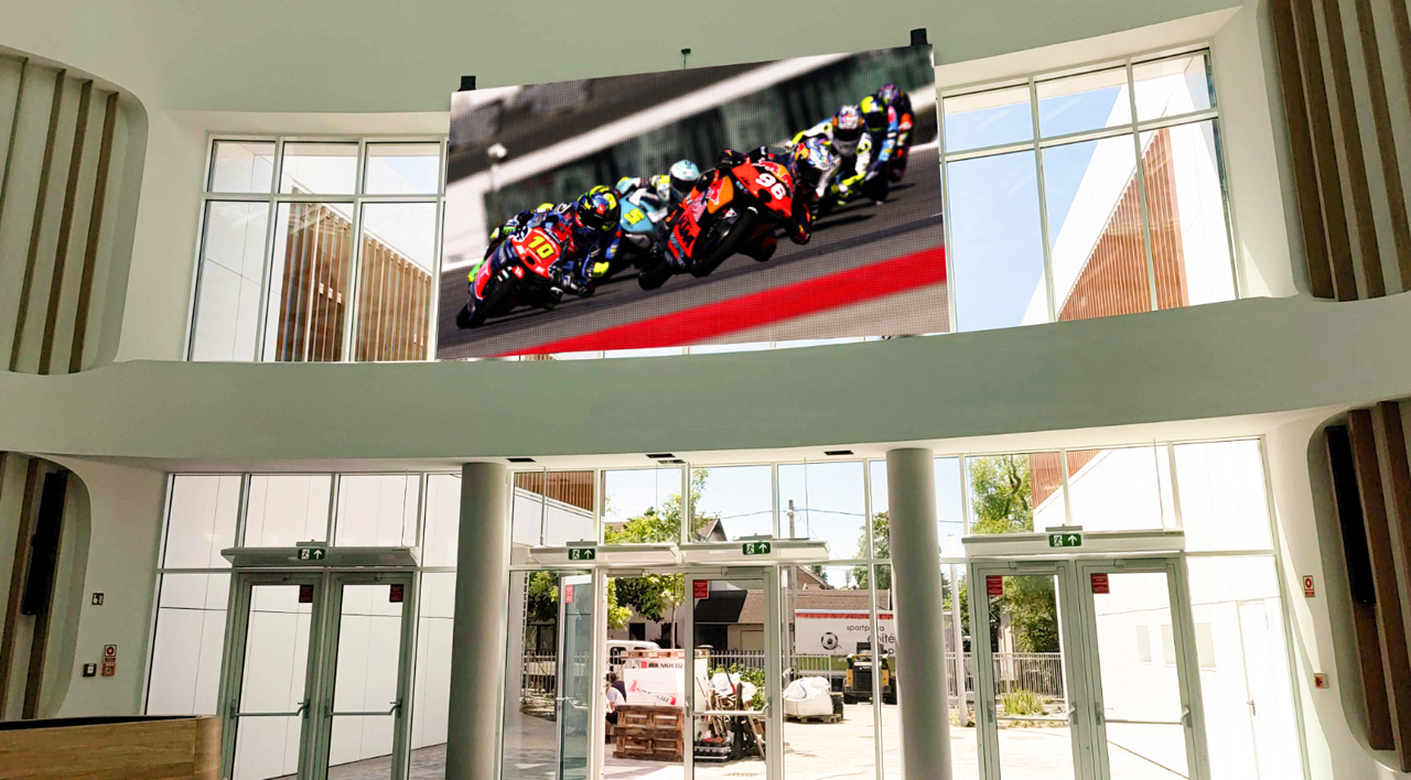 Écran LED mural corporate hall accueil entreprise