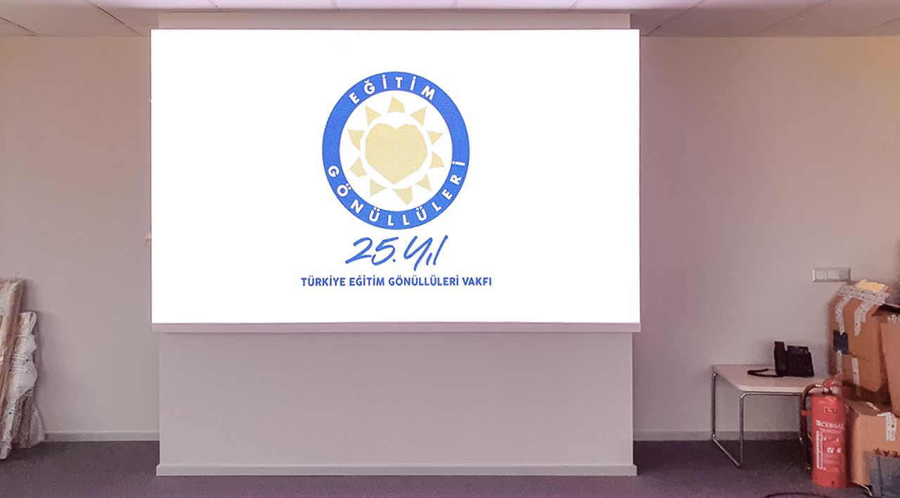 Installation écran LED événementiel Laurea – TEGV Istanbul Turquie