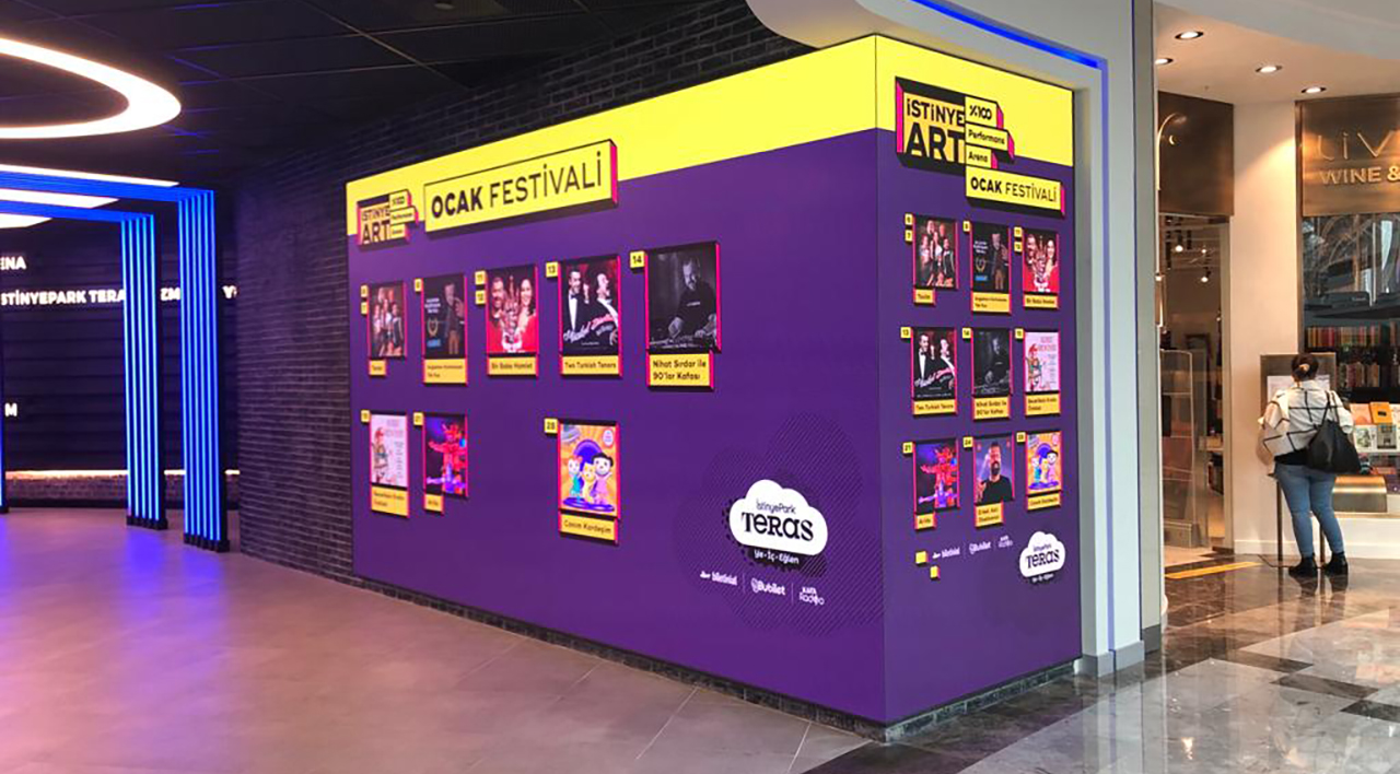 Installation écran LED Laurea DoubleTree Hilton