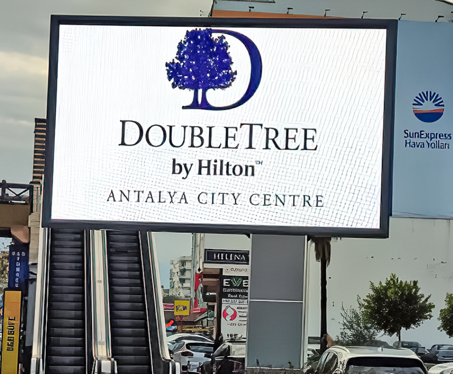 Installation écran LED Laurea Hôtel DoubleTree by Hilton