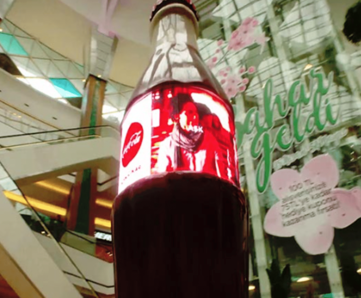 Installation LED sur-mesure pour espace atypique